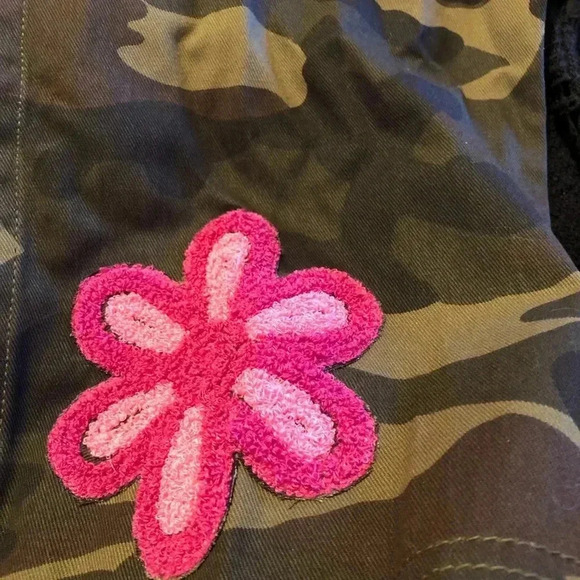 Lace Sleeve Camo Jacket - Picture 15 of 16